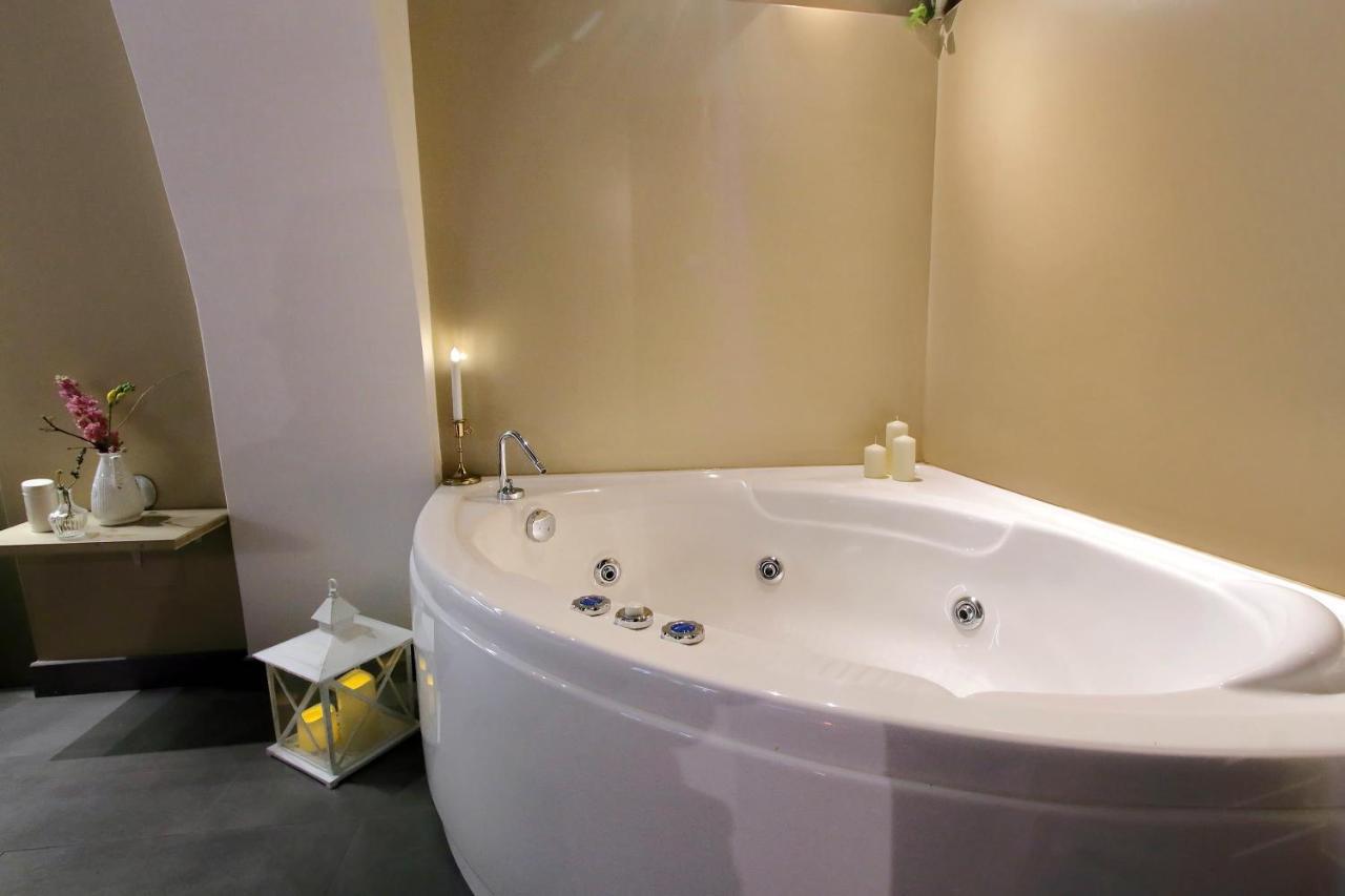 Trastevere Suites & Spa Rom Exteriör bild