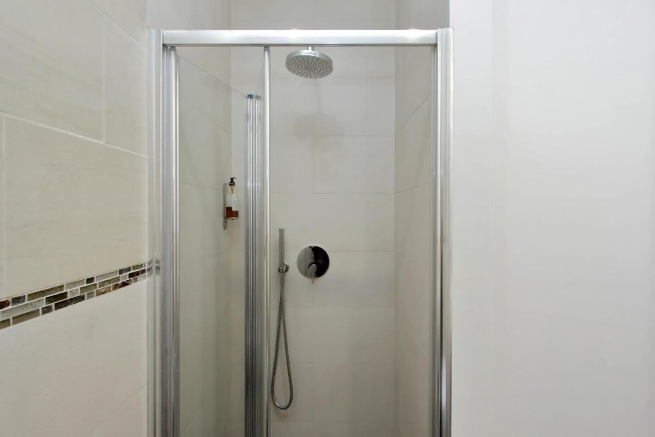 Trastevere Suites & Spa Rom Exteriör bild