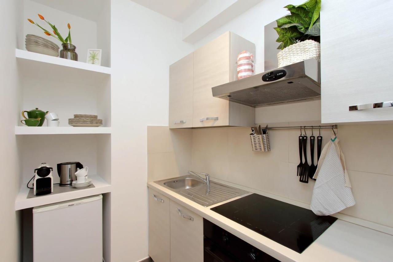 Trastevere Suites & Spa Rom Exteriör bild